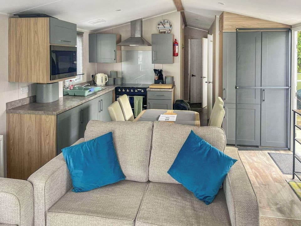 Open plan living space | R&J, New Quay