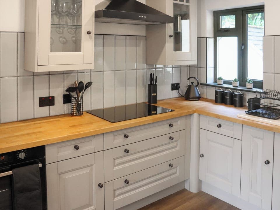 Kitchen | Marina View, Neyland, near Milford Haven