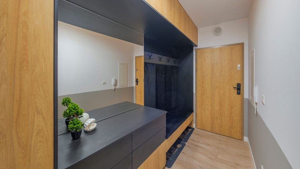 Apartment (302) | Living area | Flat-screen TV