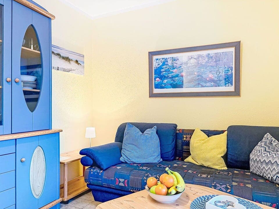 Furniture, Interior Design, Wood, Flooring, Floor, Room, Apartment, Home, Lighting, Living Room