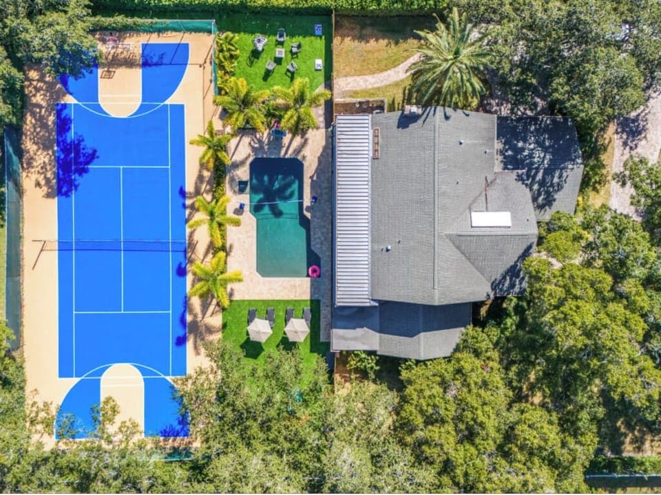 Sport court