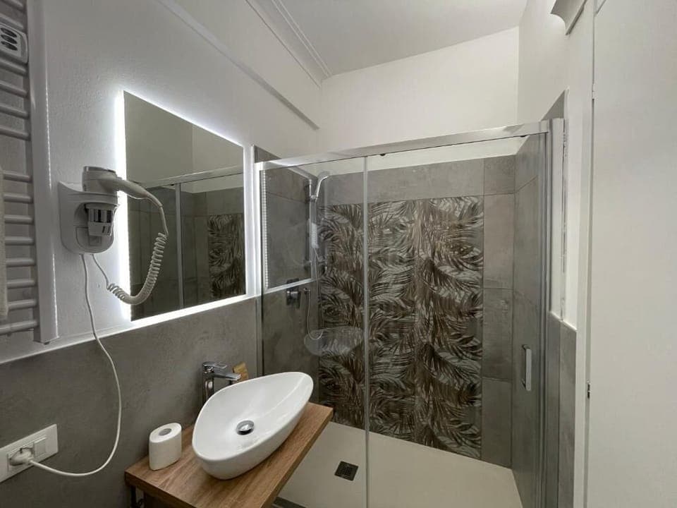 Double Room, Partial Sea View | Bathroom