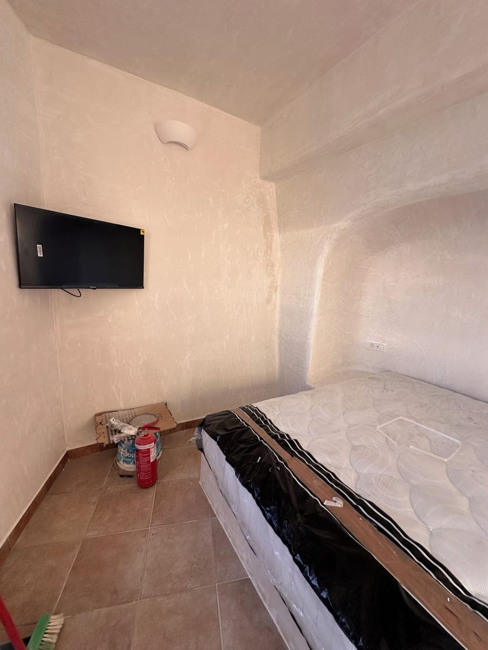 Double bed with tv and amazing view