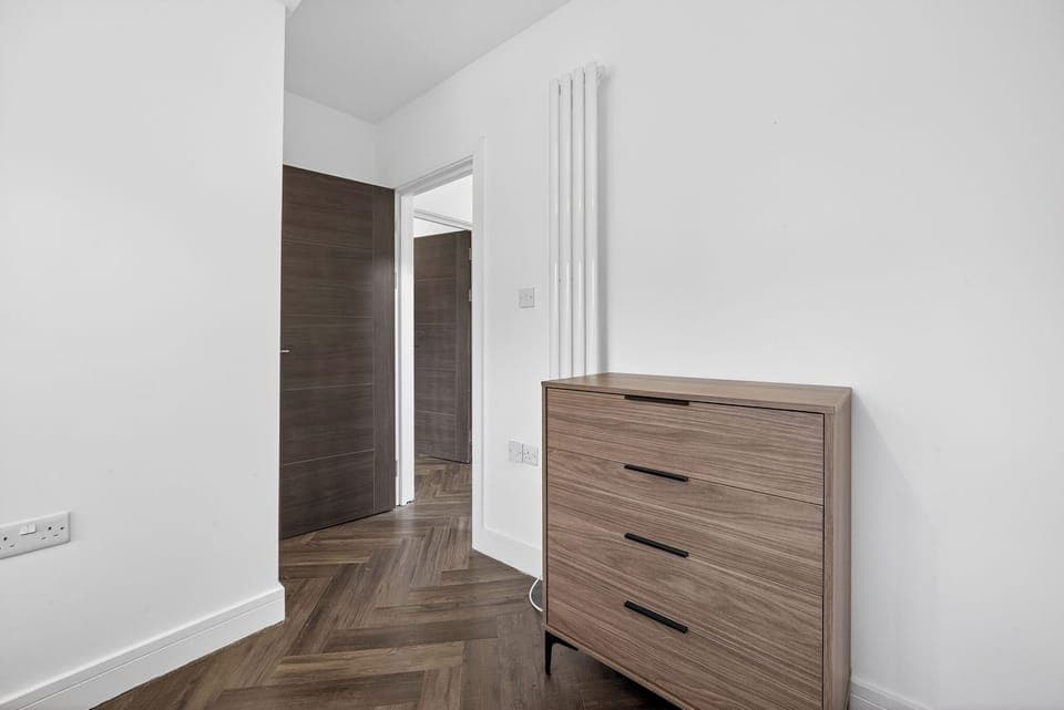 Apartment, Patio, Lake View | Interior