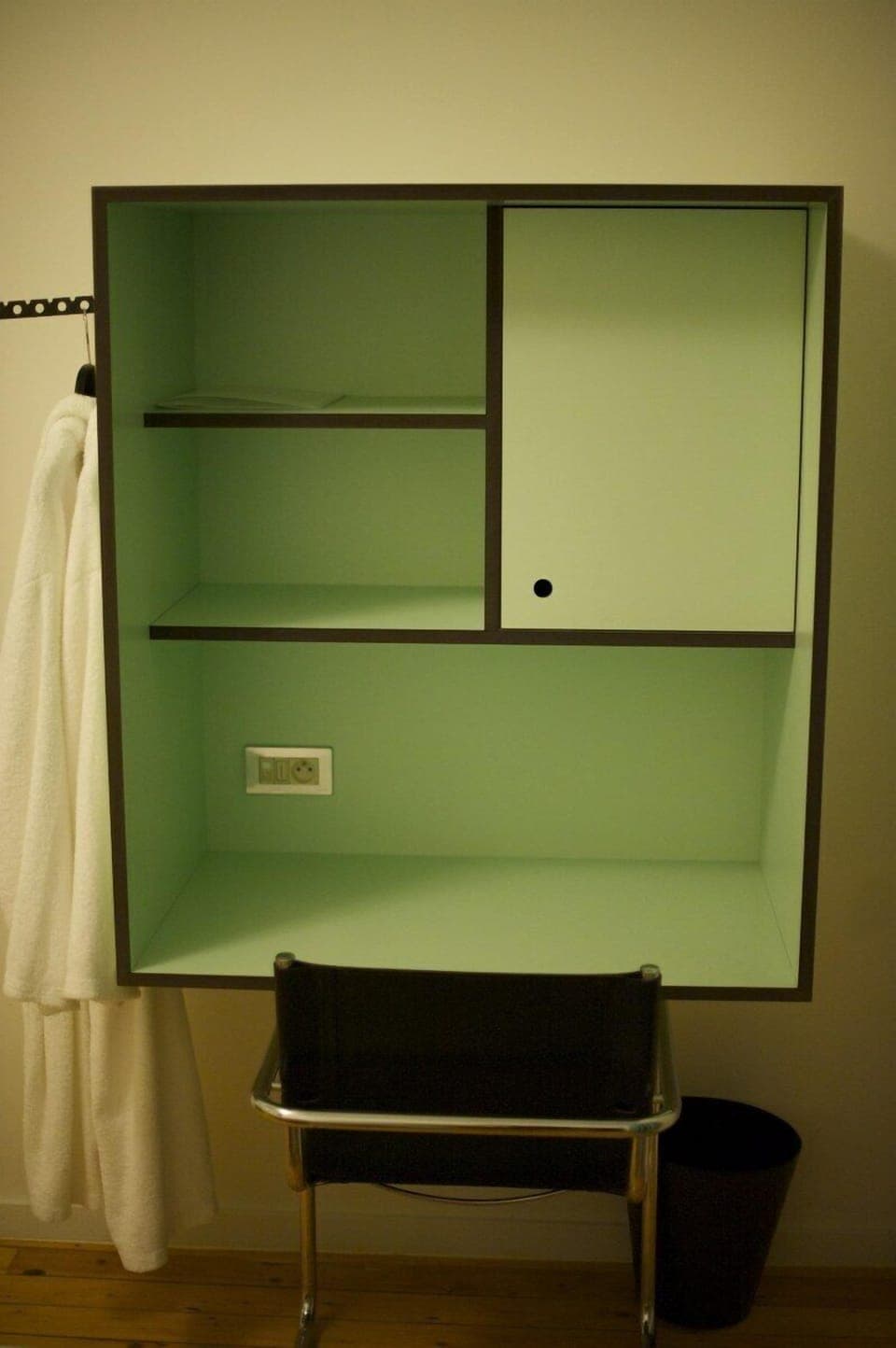 Individually decorated, free WiFi, bed sheets