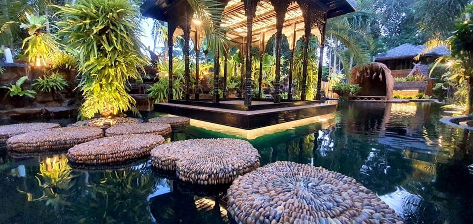 Villa, 6 Bedrooms | Living area | 42-inch flat-screen TV with satellite channels, LCD TV