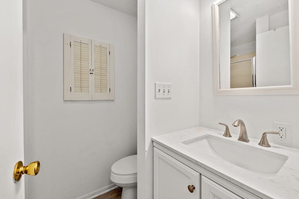 Downstairs Bathroom
