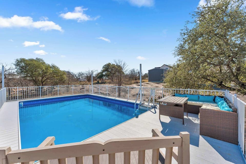 Welcome to Rustic Retreat!