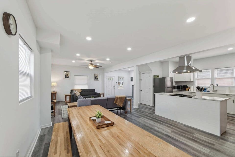 Dining Room with Plenty of Seating!