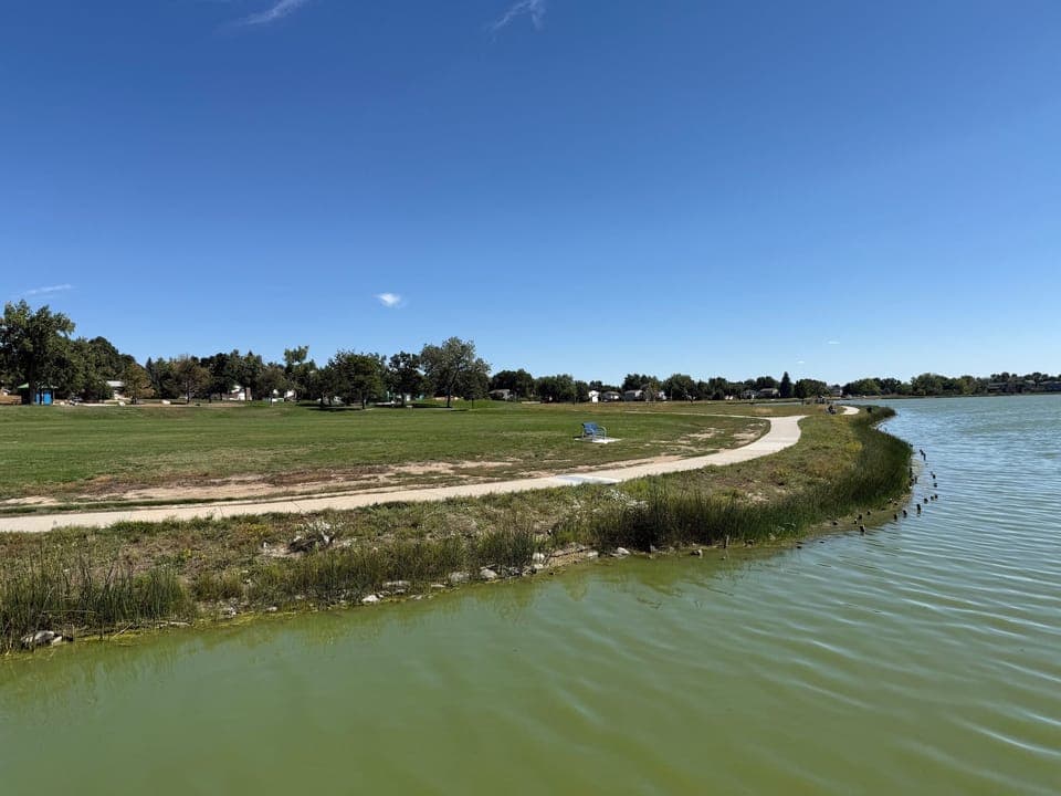 Walking trail around the lake at Lake Arbor Park