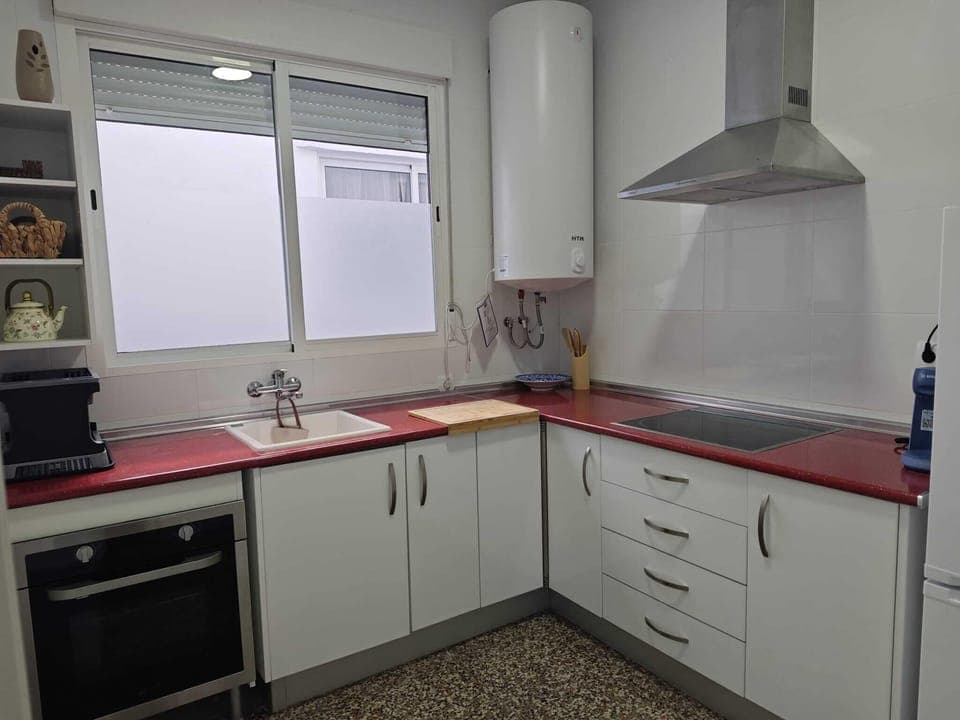 Apartment, 3 Bedrooms, Beachside | Private kitchen