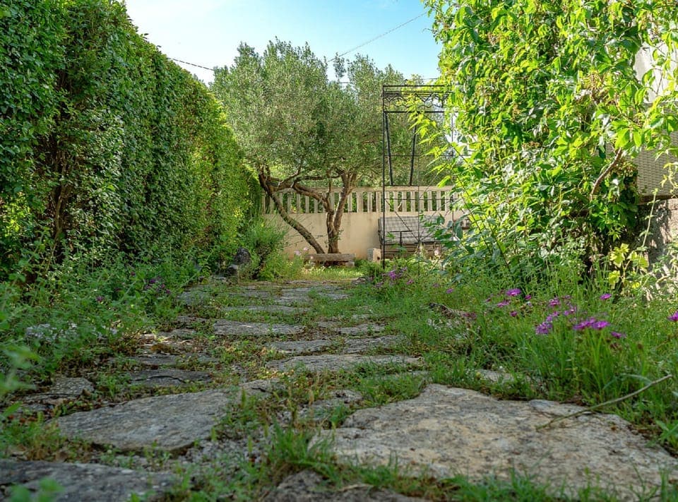 Apartment (OneBedroom Apartment With Private Gar) | Garden