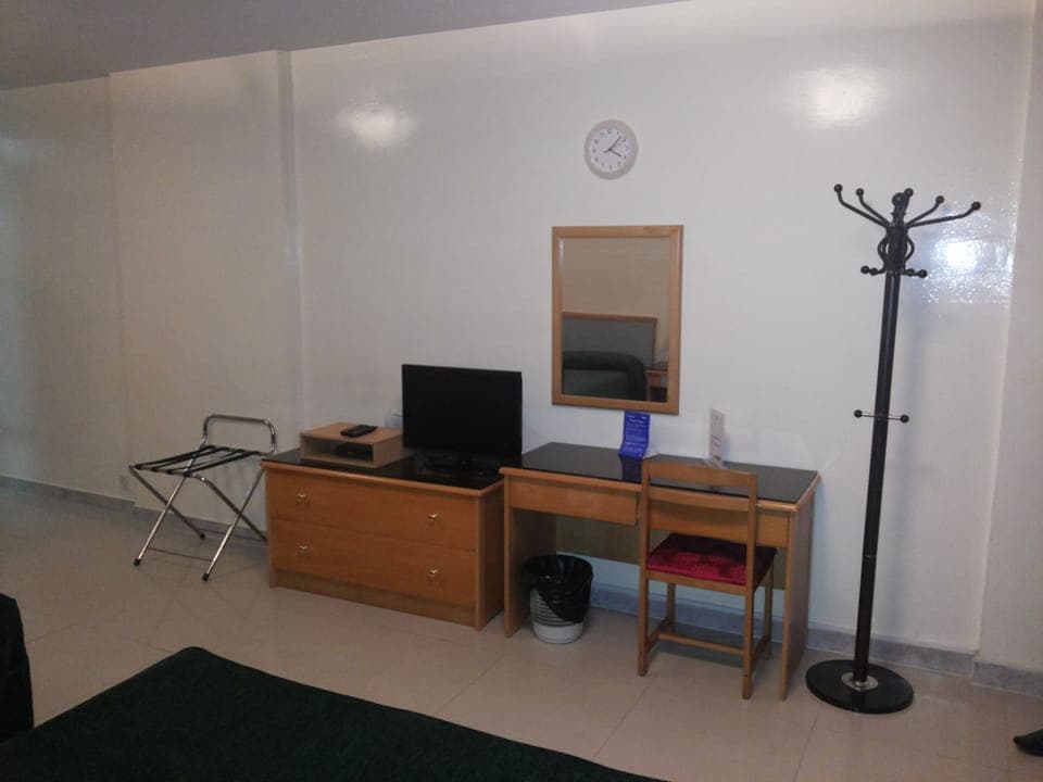 Studio | In-room safe, desk, iron/ironing board, free cribs/infant beds