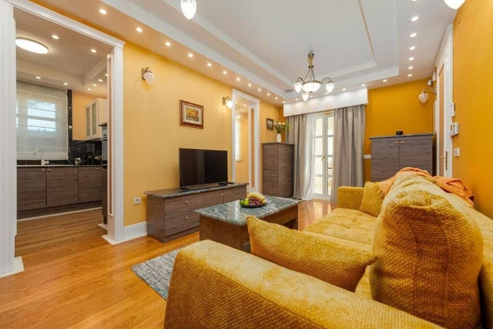 Apartment, Balcony | Living area