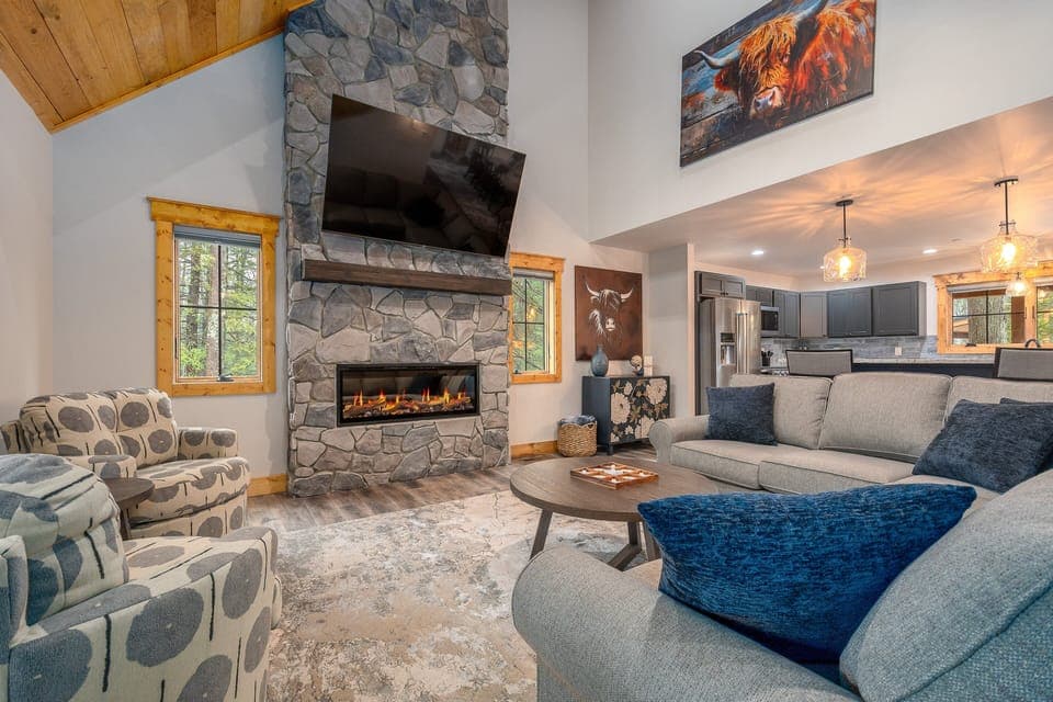 The beautifully decorated great room is the perfect place to spend time with friends and family.