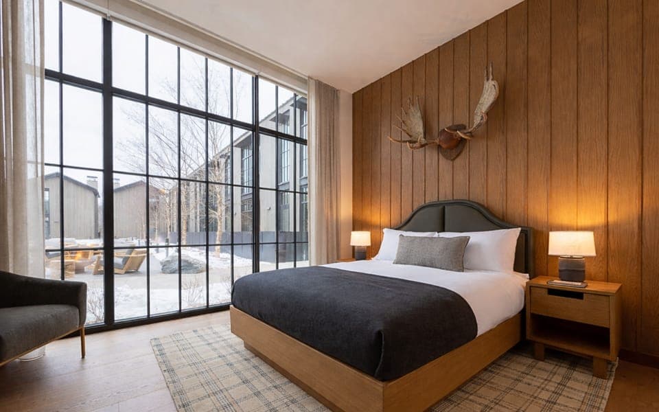 Standard Room | Premium bedding, in-room safe, blackout drapes, free WiFi