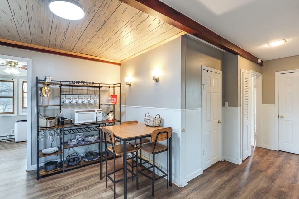 Dining Area | Dishware & Flatware
