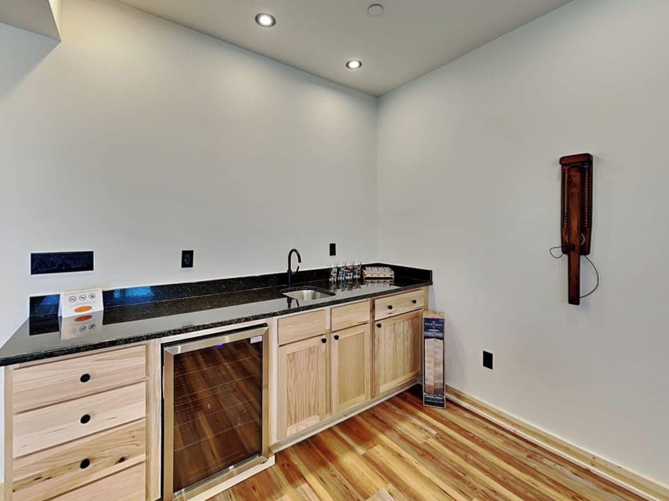 House (6 Bedrooms) | Property amenity