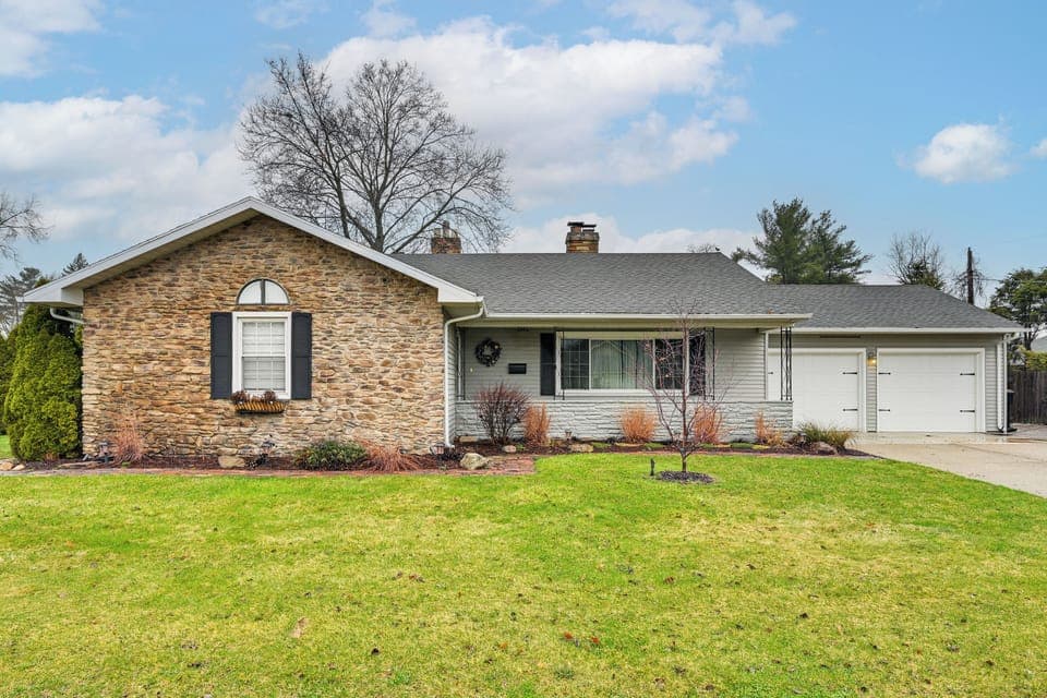 South Bend Vacation Rental | 4BR | 3BA | 1,511 Sq Ft
