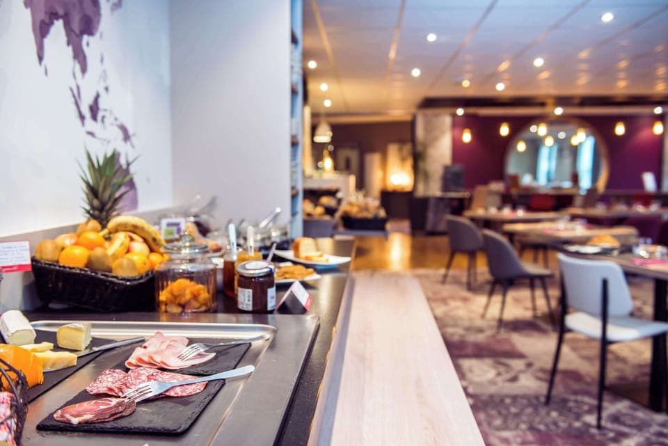 Daily buffet breakfast (EUR 14 per person)