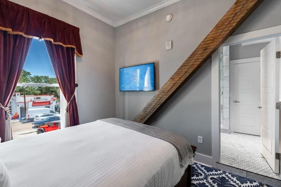 Single Room, City View | In-room safe, desk, iron/ironing board, free WiFi