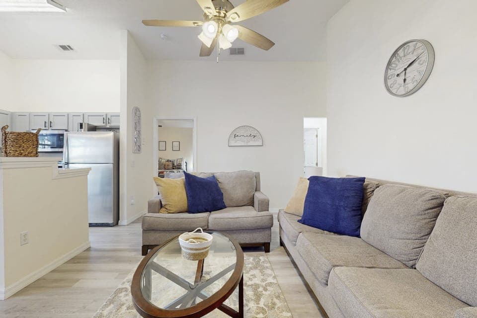 House, Multiple Beds, Pool Access, Pool View (The Par-fect Getaway) | Living area
