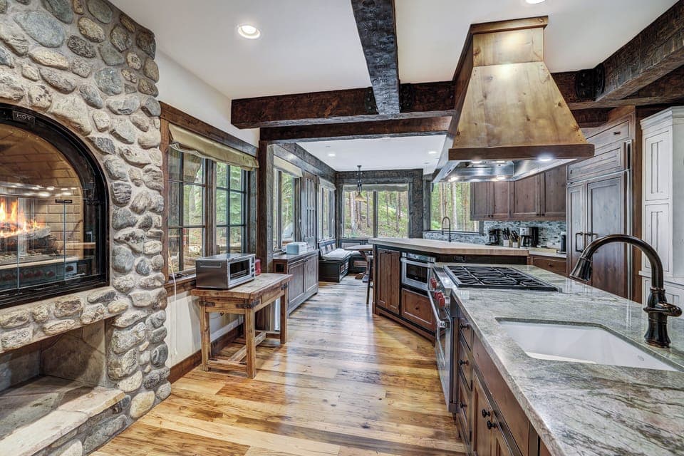 Private kitchen