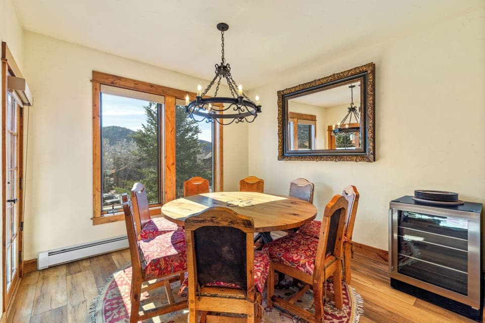 Dining room table