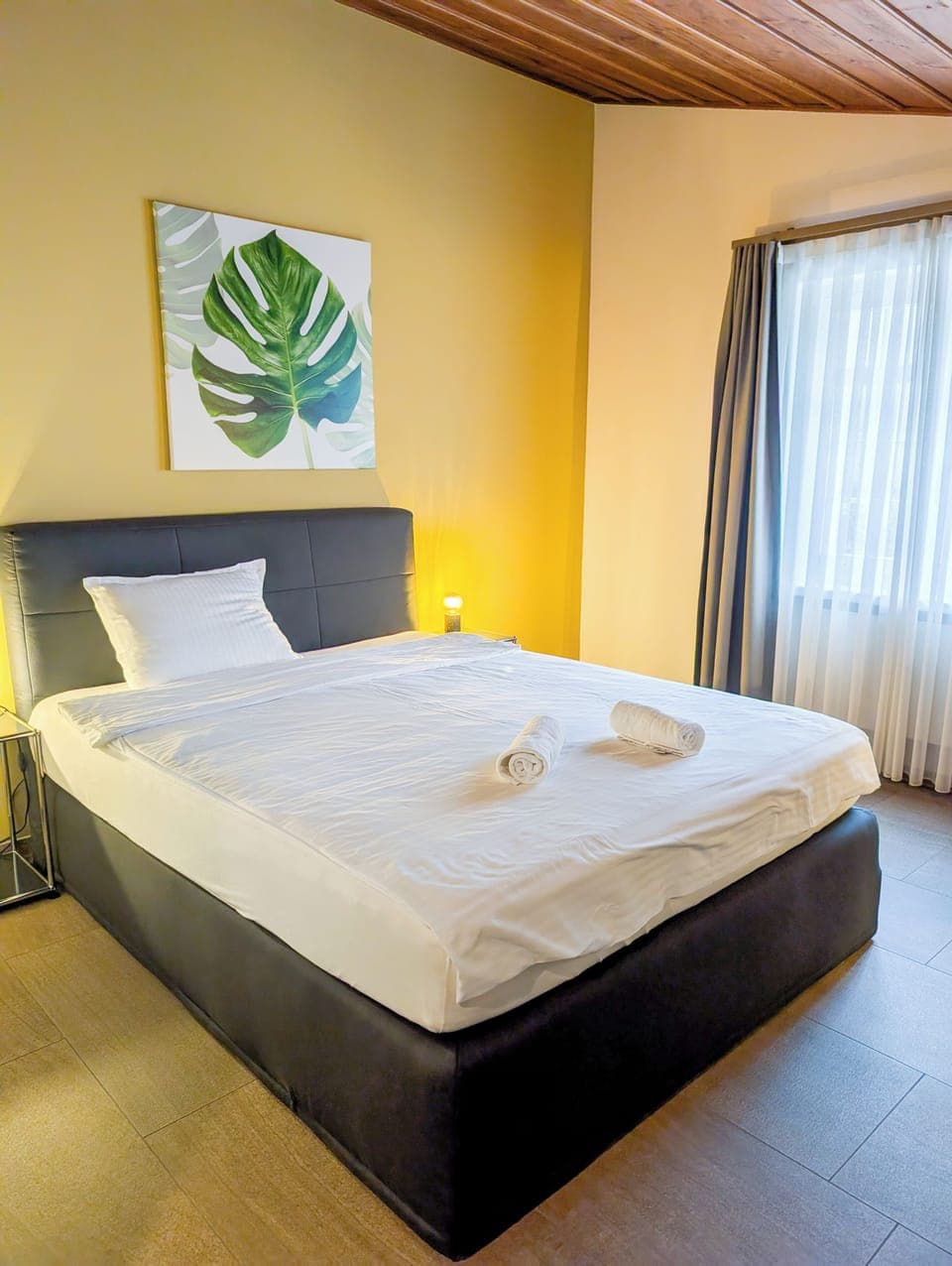 Single Room, City View | Desk, free WiFi