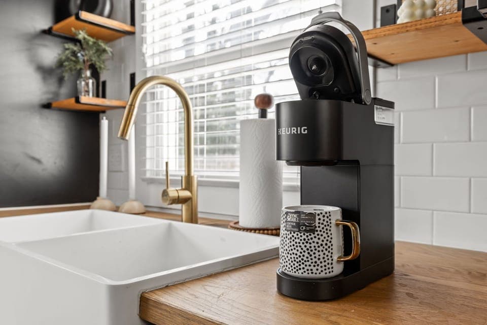 Coffee station ready, because mornings deserve a good start.