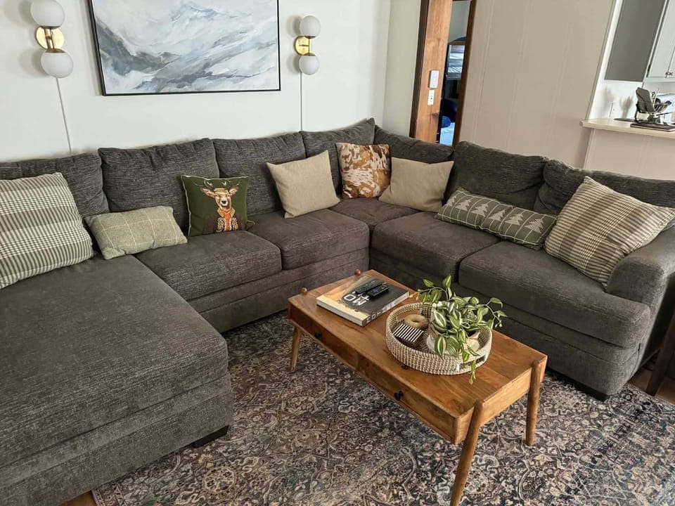 Condo, Multiple Beds, Balcony, Mountain View (3Br: Summit 101B) | Living area