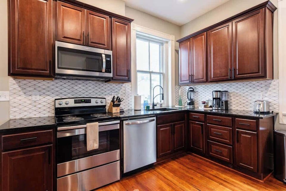 Kitchen: Bright and functional kitchen featuring updated appliances, generous counter space, and all the essentials you need. Ideal for cooking, dining, or enjoying a relaxed breakfast before heading out.