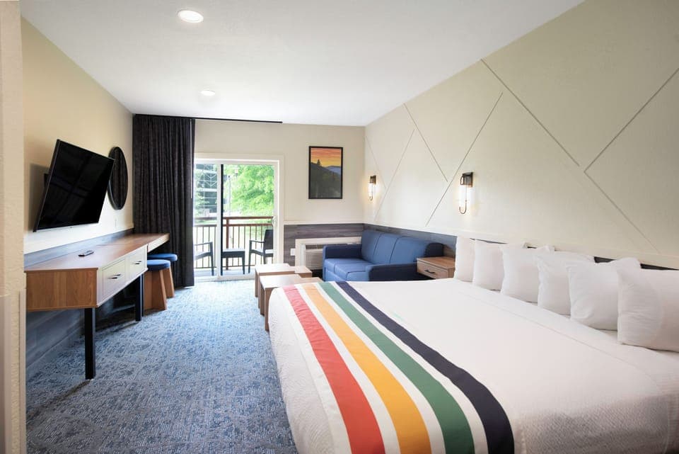 Standard Room, 1 King Bed with Sofa bed, Balcony | In-room safe, iron/ironing board, bed sheets