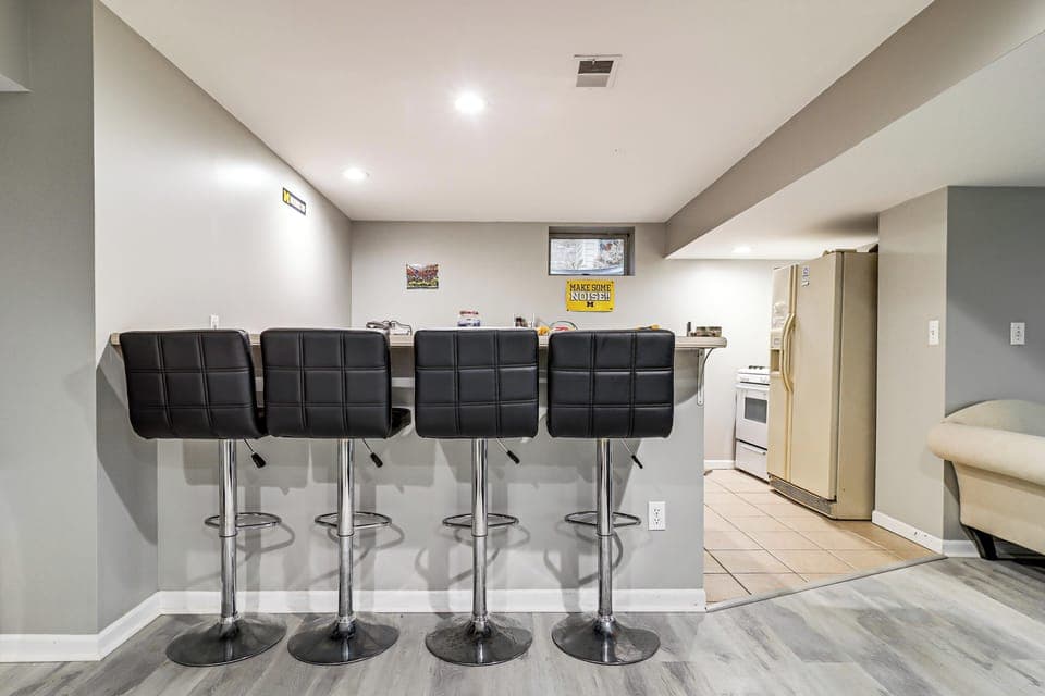 Breakfast Bar