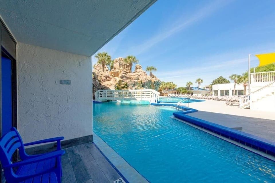 Step outside and slip into the sparkling pool in seconds.