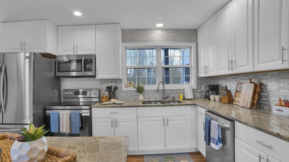 Savor the ease of oven, deep counters, and enough mugs for cocoa after every snowball fight.