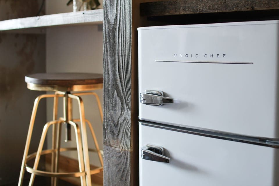 Pool House Studio | Mini-refrigerator