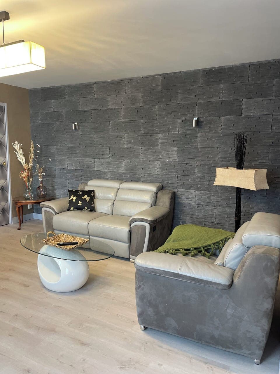 Deluxe Apartment, 1 Bedroom, Non Smoking | Living area | Offices