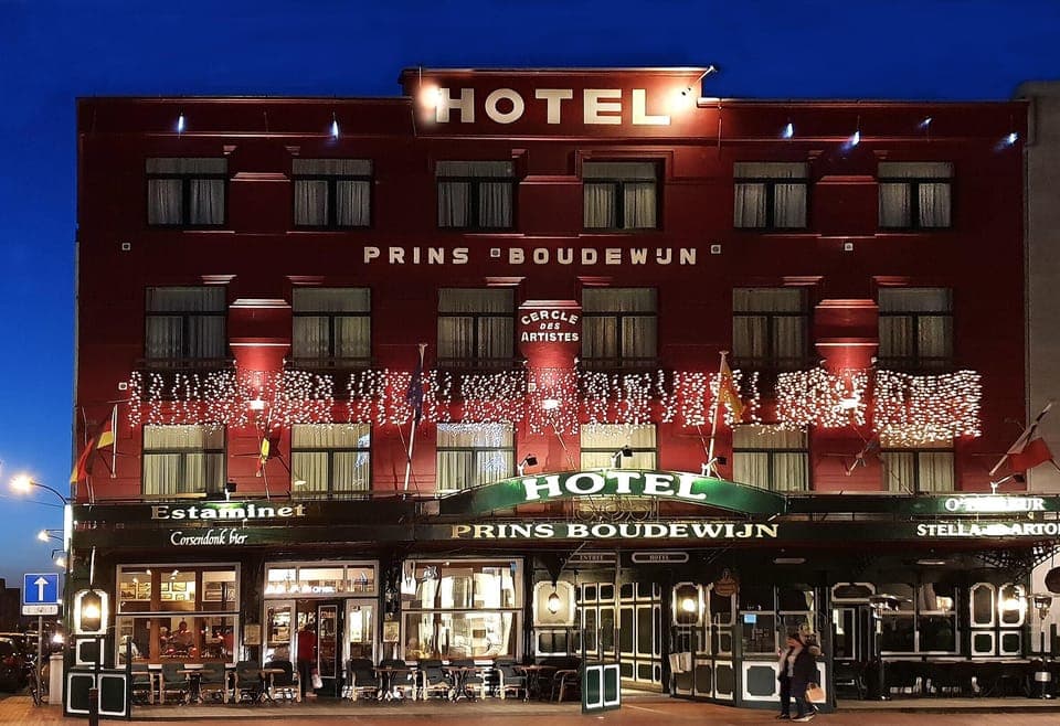 Front of property - evening/night