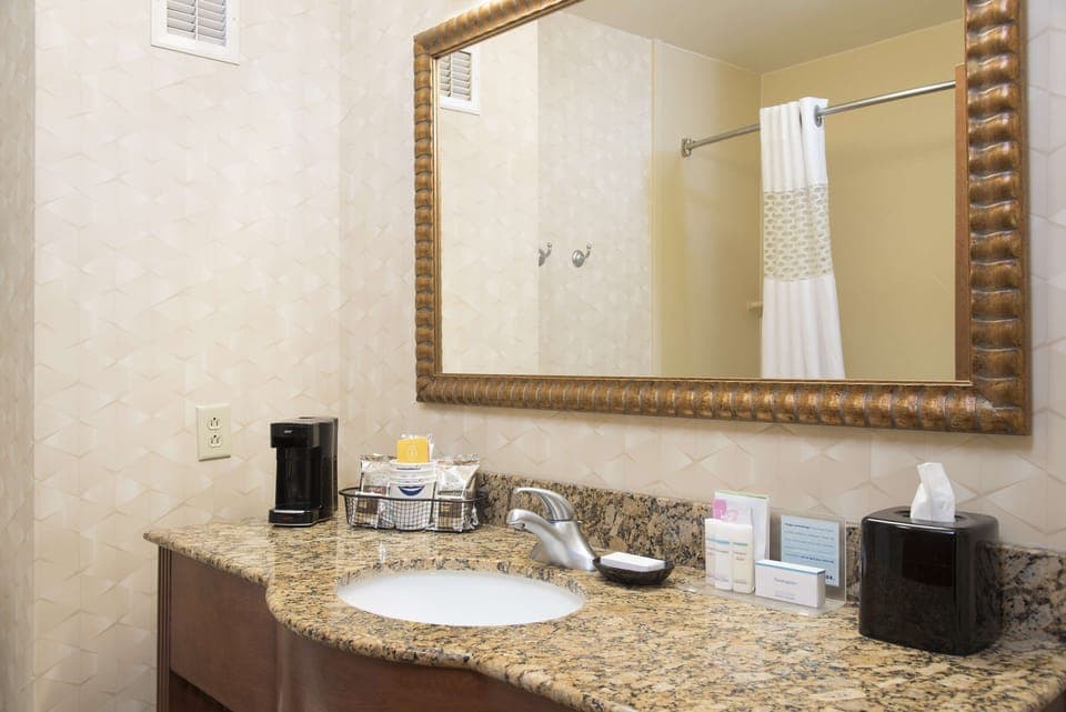 Hair dryer, towels