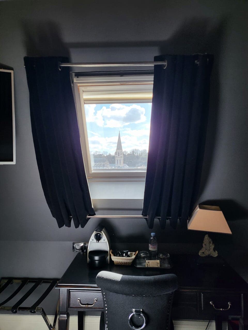 Premium Double Room | Premium bedding, desk, soundproofing, free WiFi