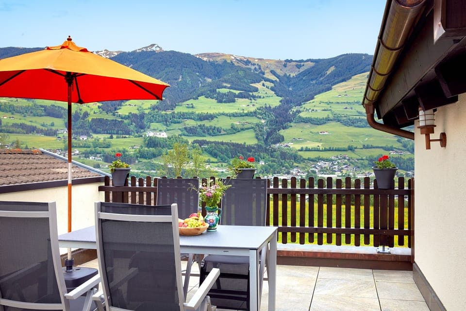 Panoramic Condo, 1 King Bed, Terrace, Valley View | Terrace/patio