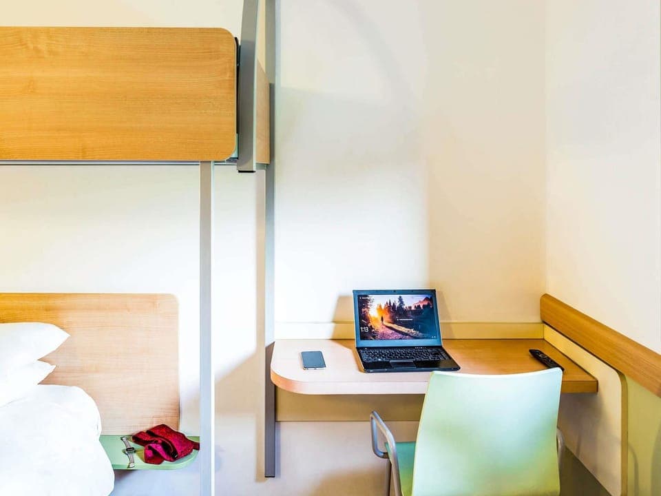 In-room safe, desk, laptop workspace, free WiFi