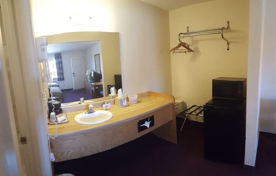 Standard Room, 2 Queen Beds | Bathroom sink