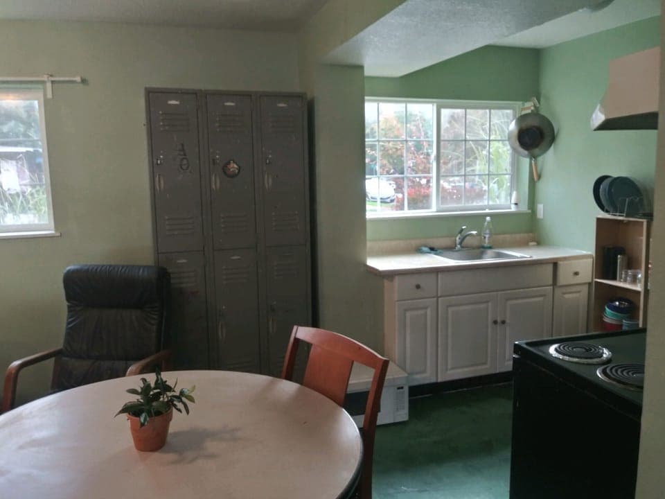 Shared Dormitory, Women only | Private kitchen | Fridge, microwave