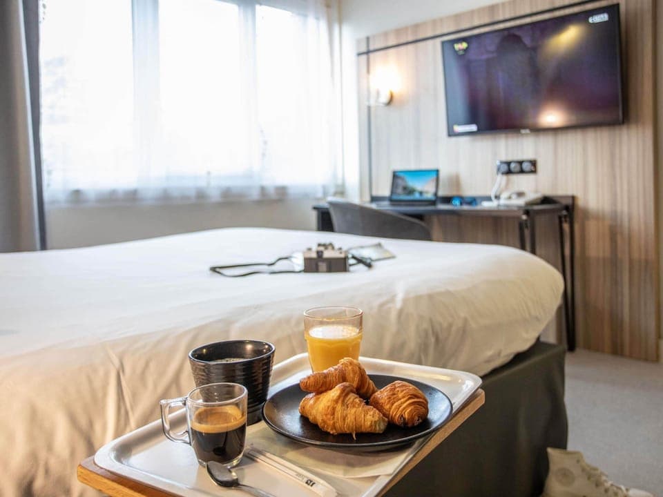 Standard Triple Room, 2 Double Beds | Desk, blackout drapes, soundproofing, iron/ironing board