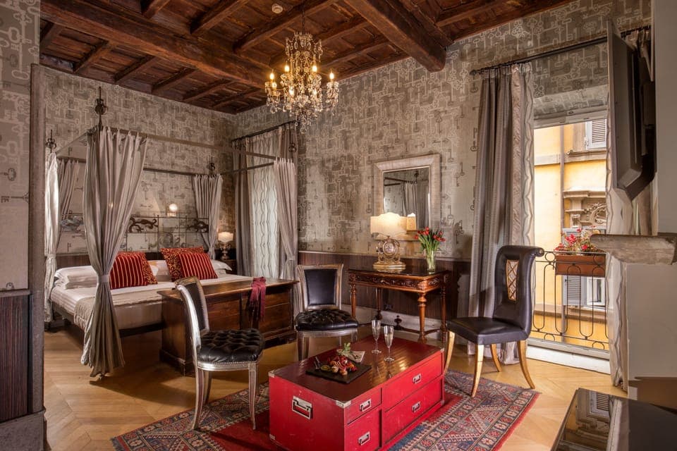 Junior Suite | Premium bedding, minibar, in-room safe, desk