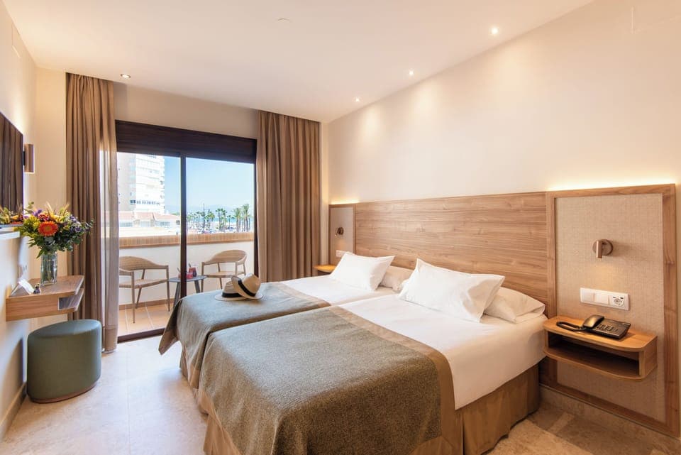 Double room with terrace, sea lateral view and Málaga | In-room safe, individually decorated, desk, laptop workspace