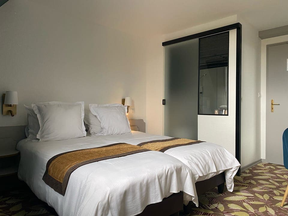 Superior Twin Room | In-room safe, free cribs/infant beds, free WiFi, bed sheets