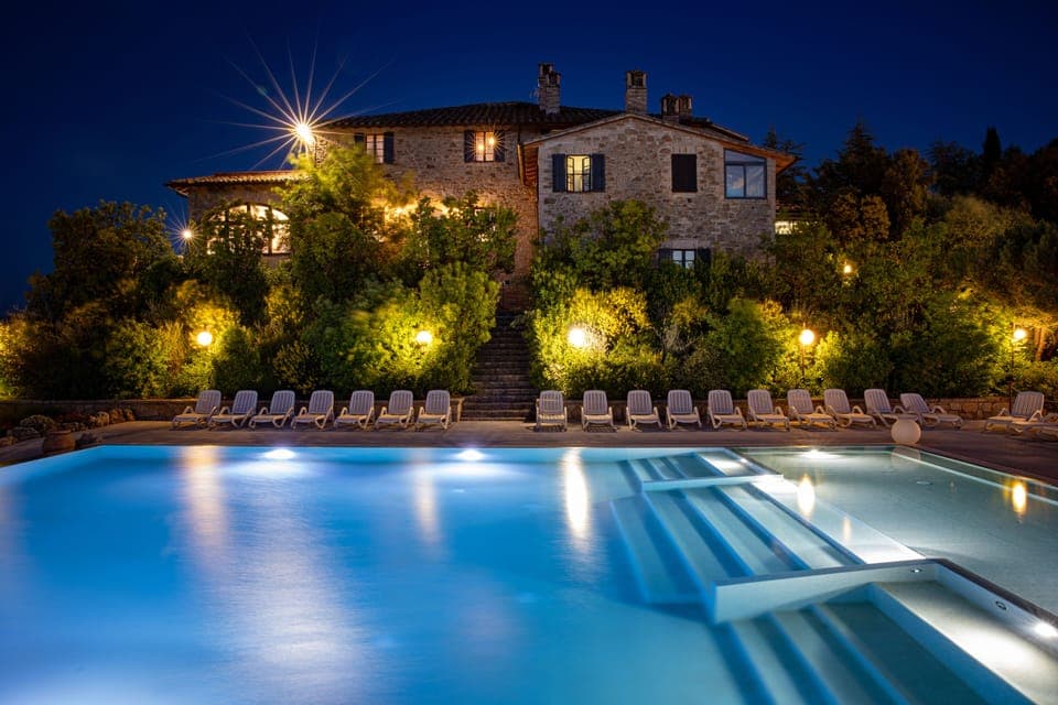 Seasonal outdoor pool, a rooftop pool, sun loungers
